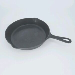 Griswold No. 8 Cast Iron Skillet Large Block Logo Heat Ring PN 704 W Erie PA USA